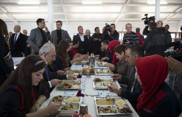Kılıçdaroğlu fabrika işçileriyle yemek yedi 2