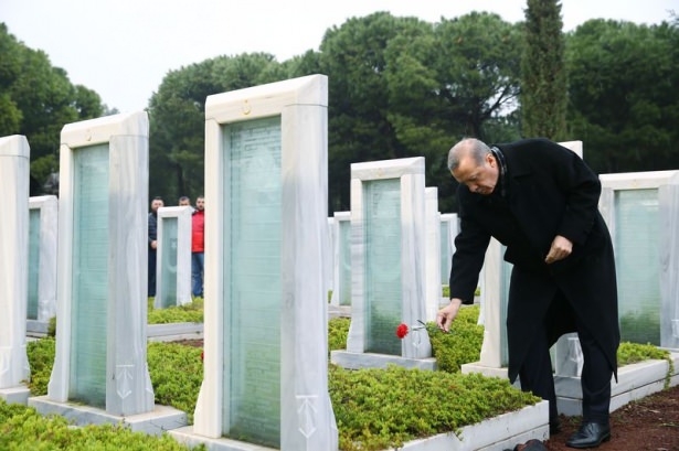 Erdoğan, Çanakkale Şehitliği'nde dua etti 3