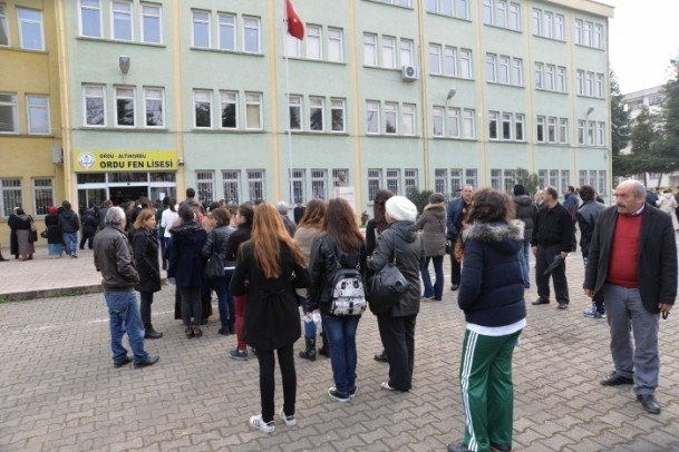 Türkiye'de YGS heyecanı 15