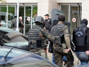 Özel Harekat Timi Adliye'ye girdi