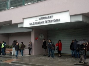 Elektrik kesintisi hayatı felç etti