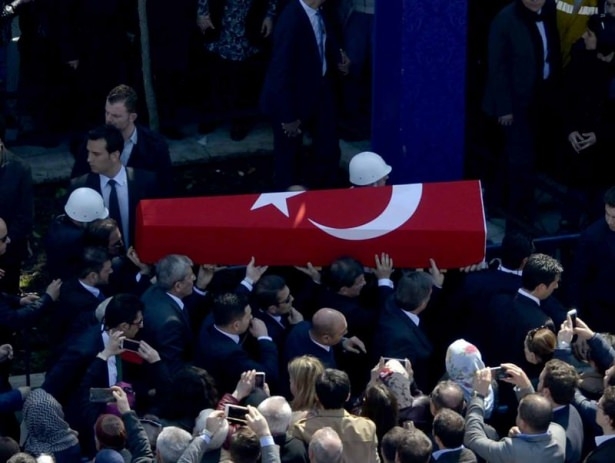 Türkiye şehit savcısına böyle veda etti 102