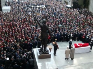 Türkiye şehit savcısına böyle veda etti