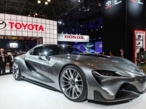 Göz kamaştıran modeller sahneye çıktı