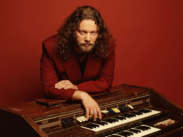 Ünlüler Kayahan'ın ardından ne dedi? 8