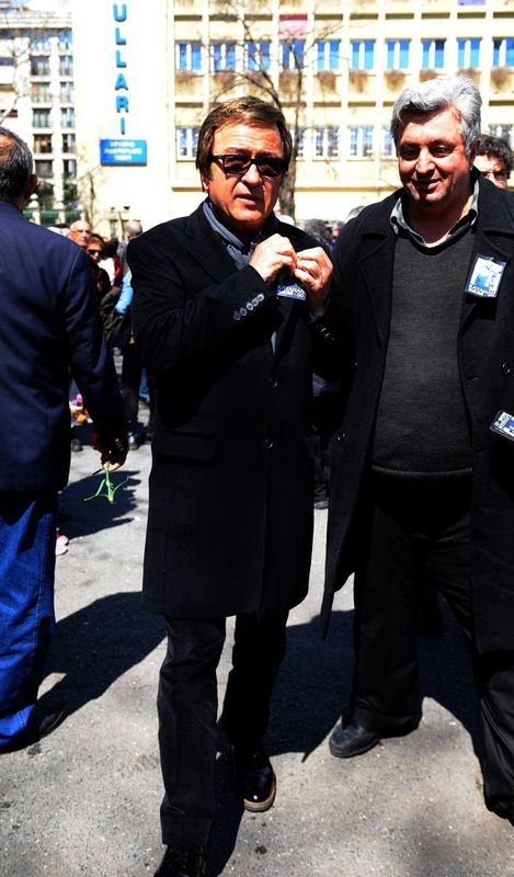 Erdoğan ve ünlü isimlerden Kayahan'a son görev 10