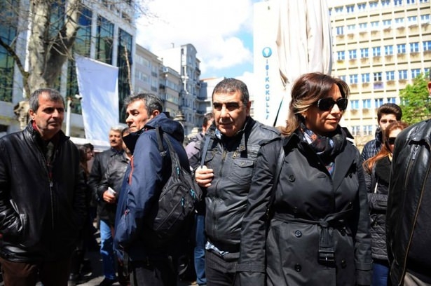 Erdoğan ve ünlü isimlerden Kayahan'a son görev 18