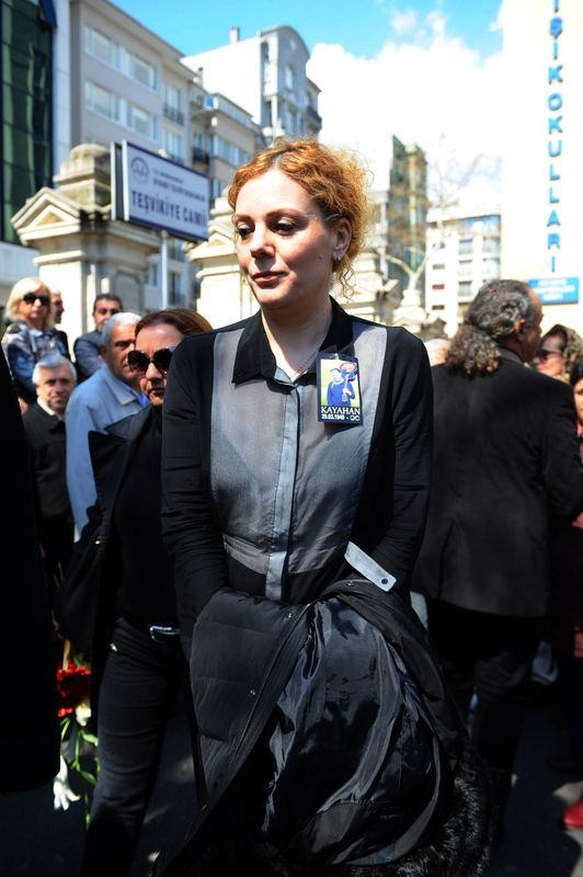 Erdoğan ve ünlü isimlerden Kayahan'a son görev 31