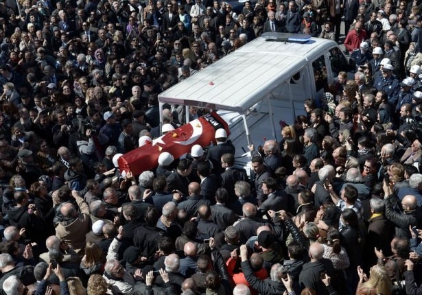 Erdoğan ve ünlü isimlerden Kayahan'a son görev 47