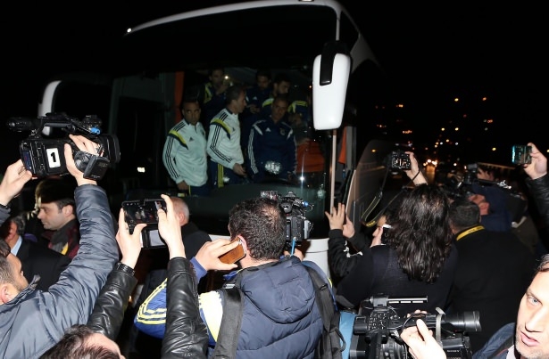 F.Bahçe kafilesine Trabzon'da silahlı saldırı 37