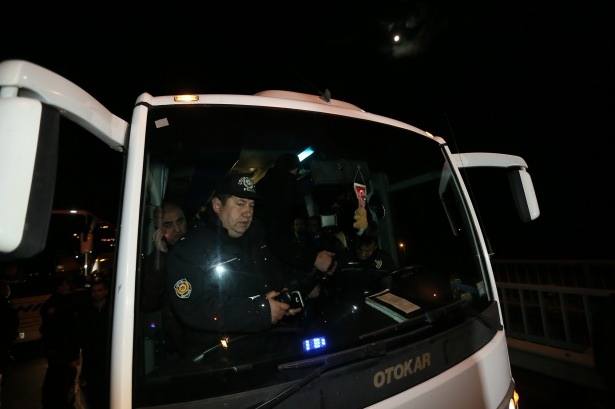 F.Bahçe kafilesine Trabzon'da silahlı saldırı 53