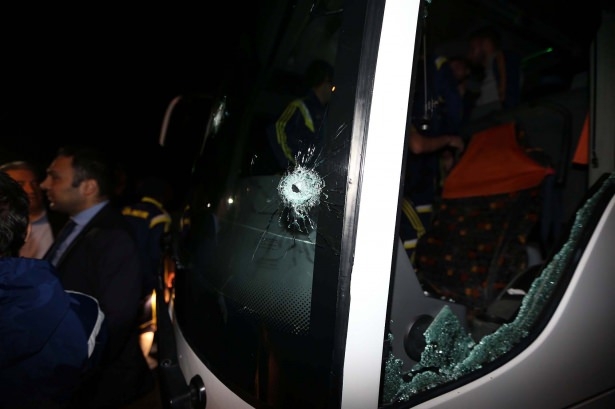 F.Bahçe kafilesine Trabzon'da silahlı saldırı 8