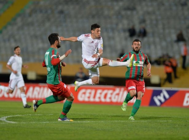 İzmir derbisinde tarihi fark! 5