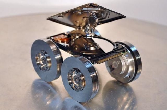 Bilgisayar parçalarıyla bakın neler yaptılar 18