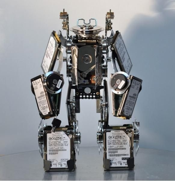 Bilgisayar parçalarıyla bakın neler yaptılar 24