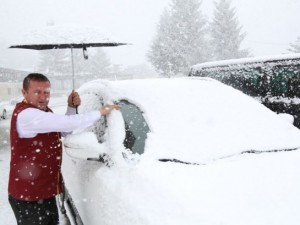 Bolu'da lapa lapa kar