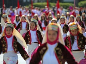 23 Nisan yurtta coşkuyla kutlandı