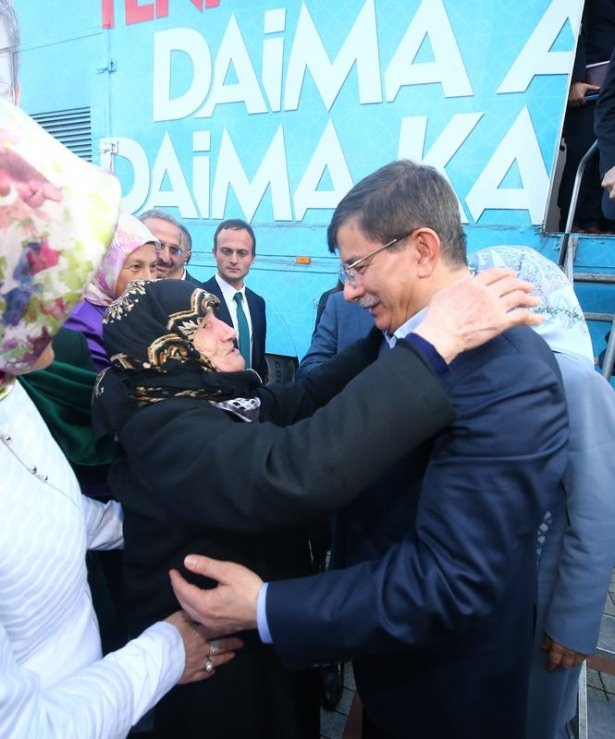 Davutoğlu'nda Doğu Karadeniz'de sevgi seli 18