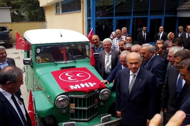 Devlet Bahçeli'ye sürpriz hediye 2