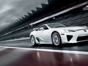 En değerli 10 otomobil markası belli oldu