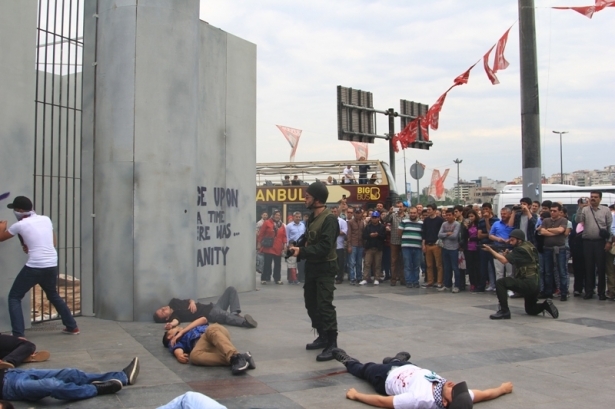 Filistin zulmü Eminönü'nde canlandırıldı 9