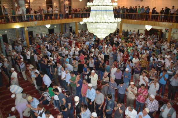 Türkiye'de kandil coşkusu 16