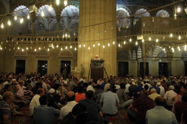 Türkiye'de kandil coşkusu 18