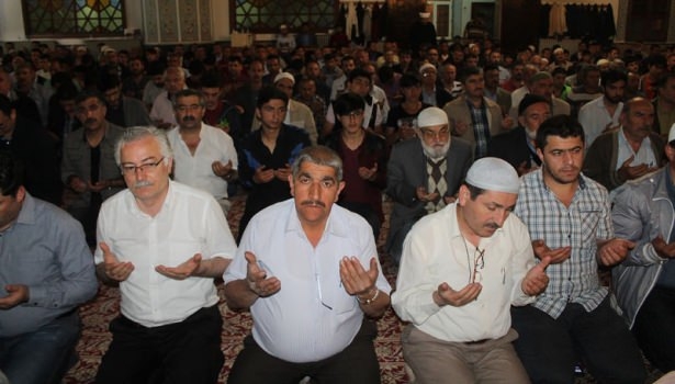 Türkiye'de kandil coşkusu 8