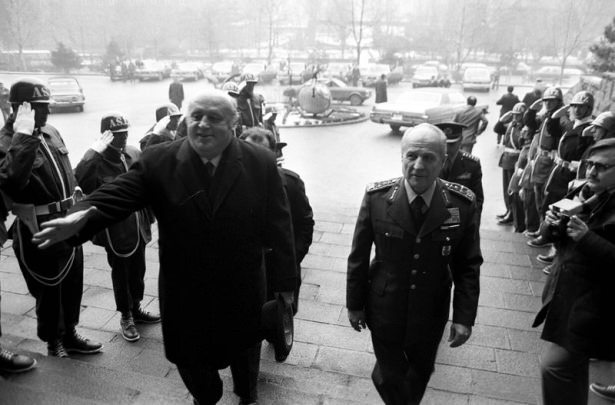 Siyasiler ve ünlülerden Süleyman Demirel mesajı 2