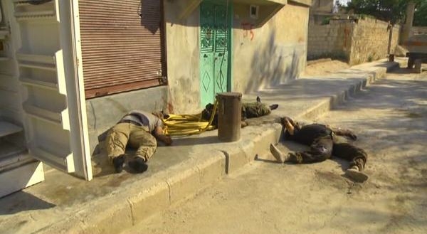 Kobani'de sokaklar cesetle doldu 5