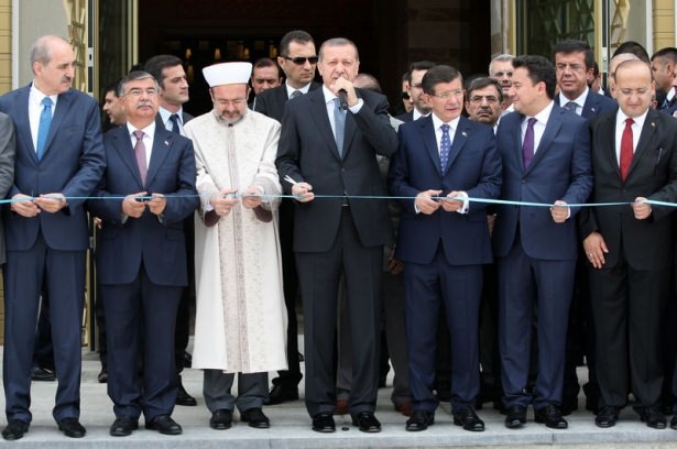 Beştepe Millet Camii dualarla açıldı 17