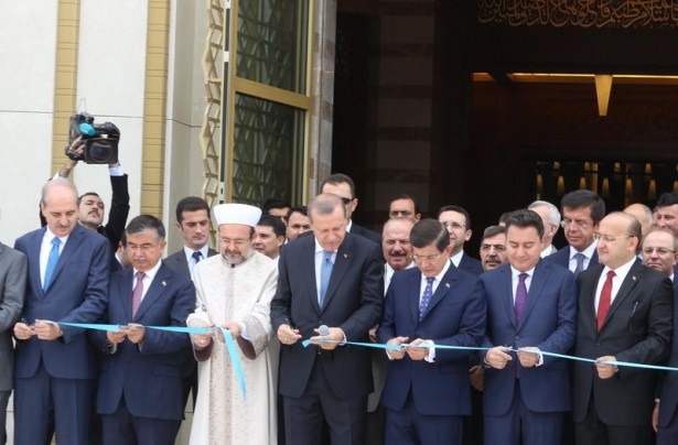 Beştepe Millet Camii dualarla açıldı 18