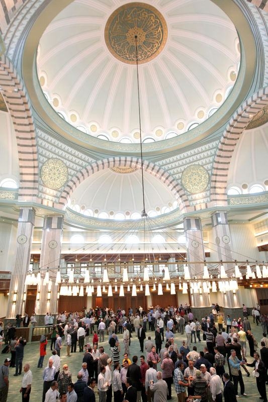 Beştepe Millet Camii dualarla açıldı 19
