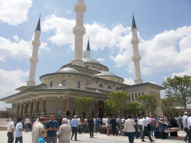 Beştepe Millet Camii dualarla açıldı 23