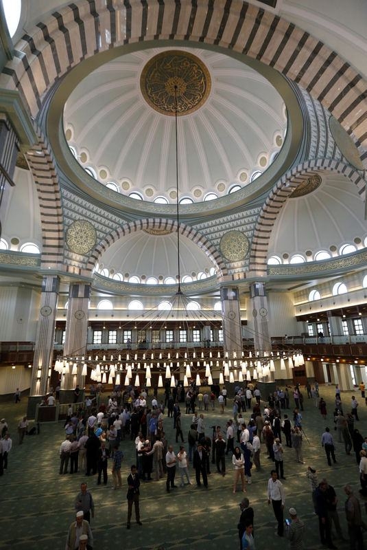 Beştepe Millet Camii dualarla açıldı 29