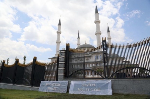 Beştepe Millet Camii dualarla açıldı 30