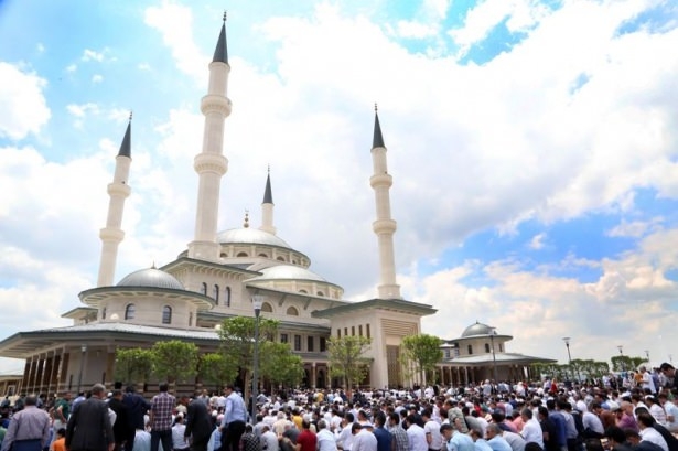 Beştepe Millet Camii dualarla açıldı 33