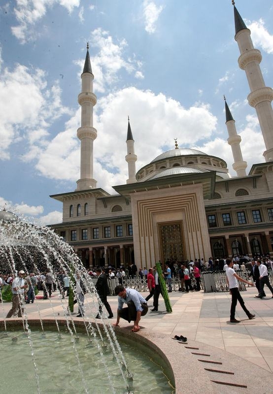 Beştepe Millet Camii dualarla açıldı 5