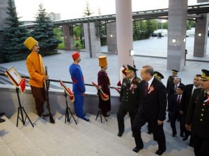 Erdoğan askerlerle iftar yaptı