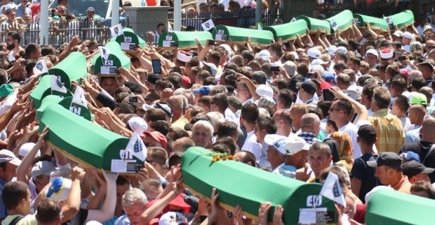 Srebrenitsa soykırımının 20. yılı 14