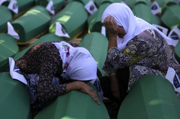 Srebrenitsa soykırımının 20. yılı 37