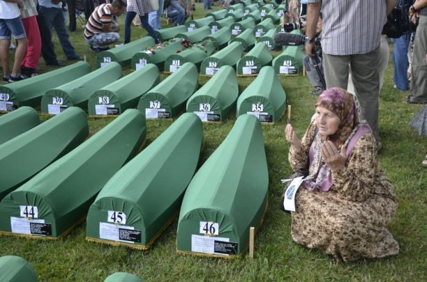 Srebrenitsa soykırımının 20. yılı 38