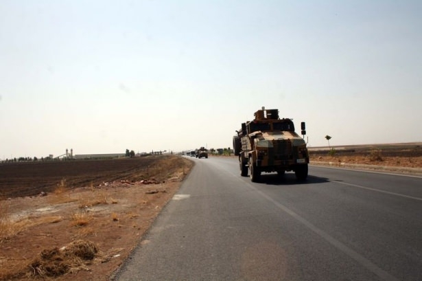 Suriye sınırına askeri sevkiyat başladı 1