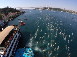 Boğazı bu halde görenler şaşırıyor