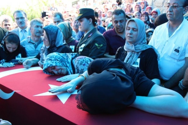 Şehide gözyaşlarıyla veda! 2