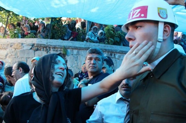 Şehide gözyaşlarıyla veda! 3