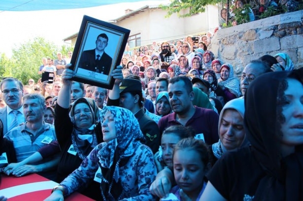 Şehide gözyaşlarıyla veda! 7