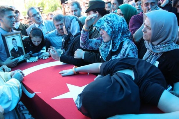 Şehide gözyaşlarıyla veda! 9