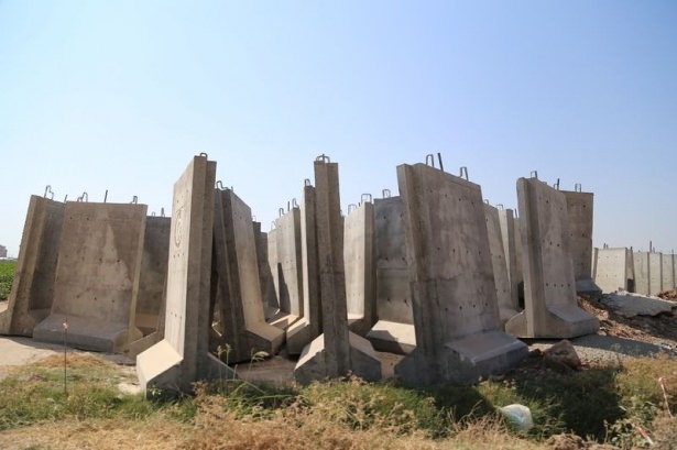 Suriye sınırına 3 metrelik beton duvar 17