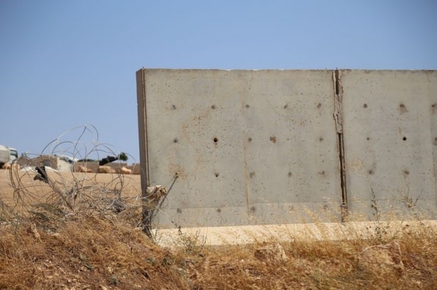 Suriye sınırına 3 metrelik beton duvar 19